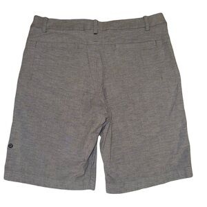 Lululemon Men’s Classic Flat Front Oxford Shorts 10” Inseam Waist 34”